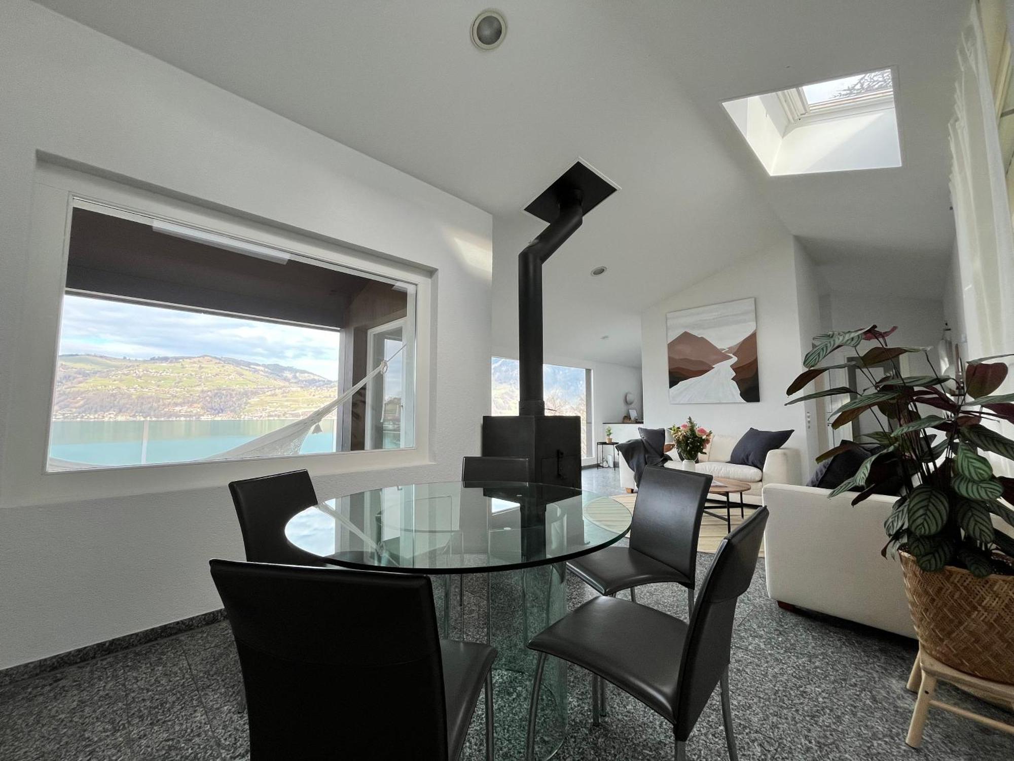 Wohnung Mit Grossartiger Seesicht Und Balkon Spiez Zewnętrze zdjęcie