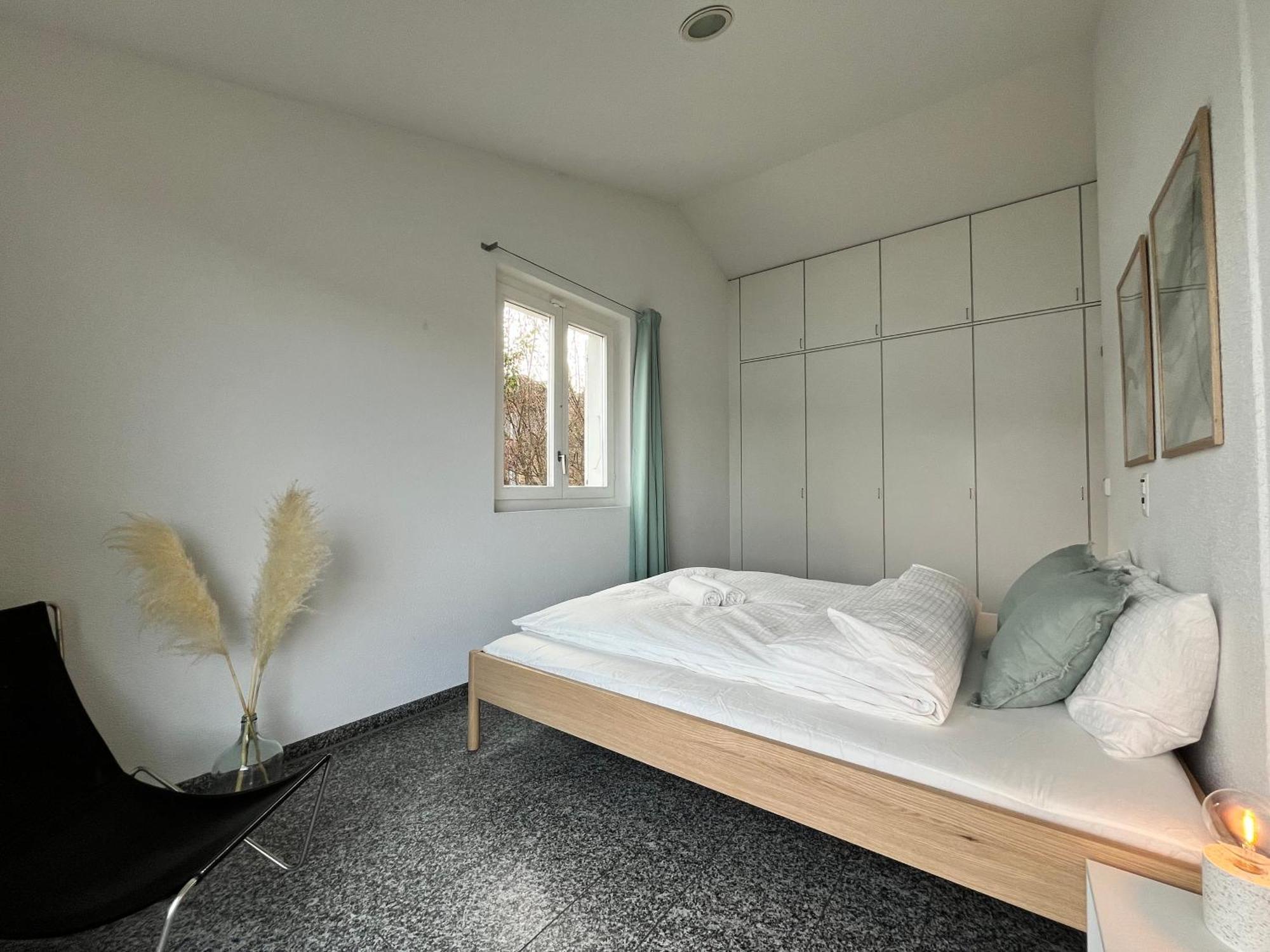 Wohnung Mit Grossartiger Seesicht Und Balkon Spiez Zewnętrze zdjęcie