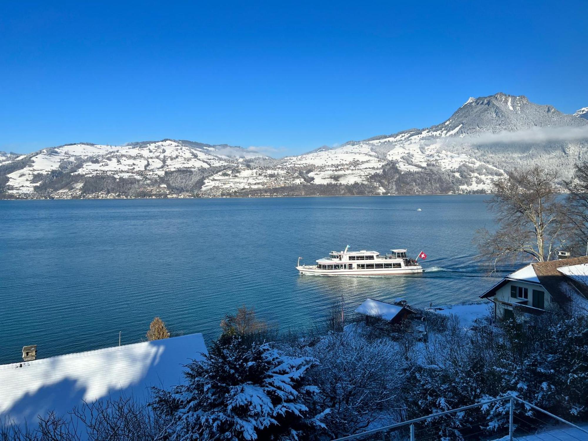 Wohnung Mit Grossartiger Seesicht Und Balkon Spiez Zewnętrze zdjęcie